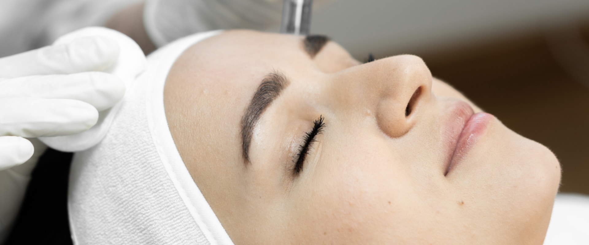 The Ultimate Guide to Microneedling for Skin Rejuvenation and Anti-Aging